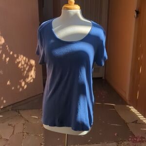 Chico's Short Sleeve Scoop Neck Top in Blue